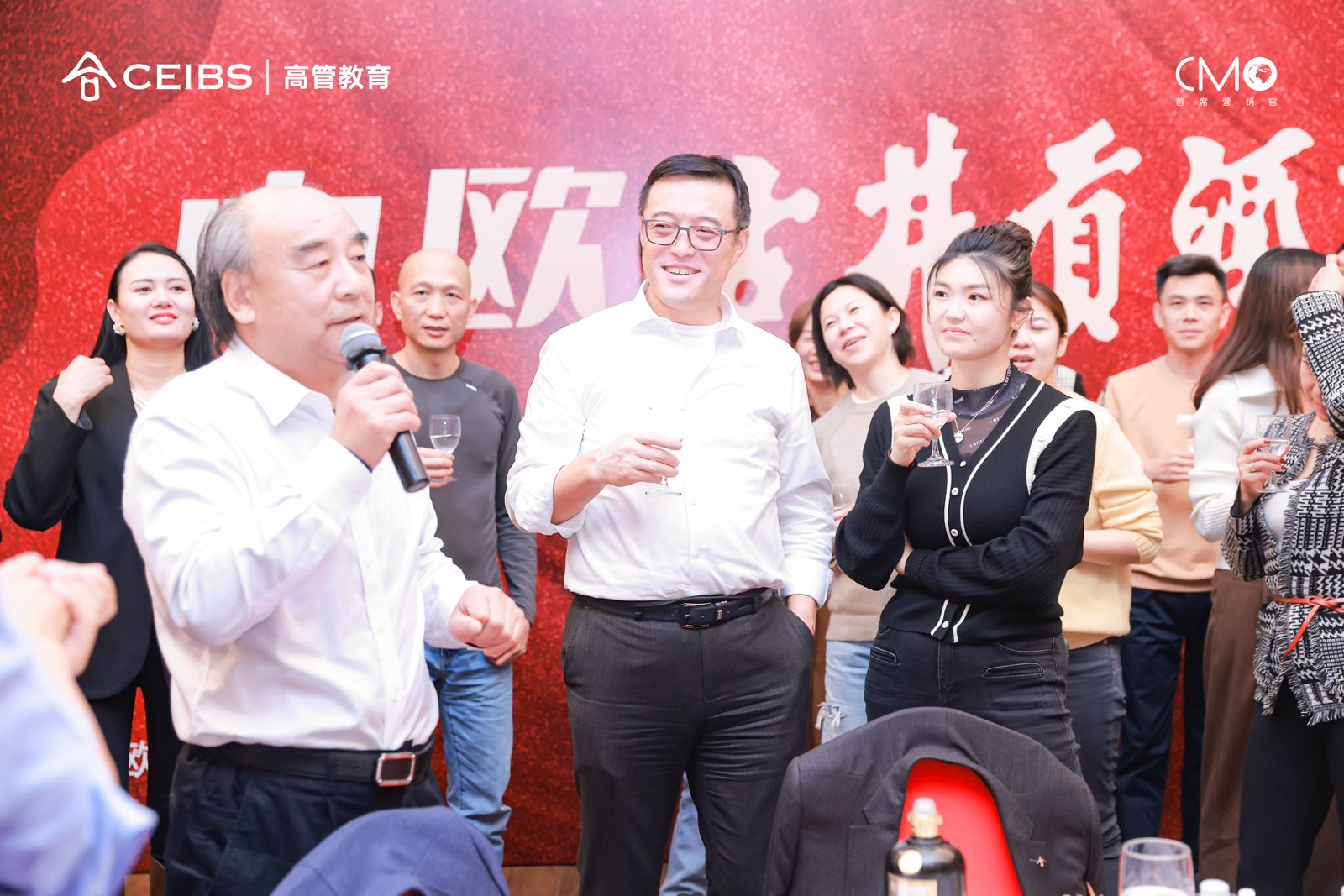 晚宴盛况：高朋满座